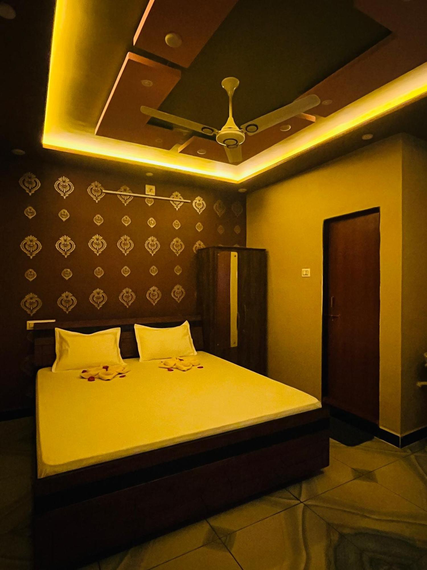 Kamdhenu Home Stay Garudeshwar Exterior foto